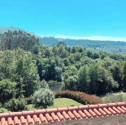 Quinta Da Ribeira Feriehus *