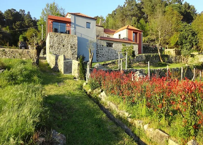 Quinta Da Ribeira 別荘